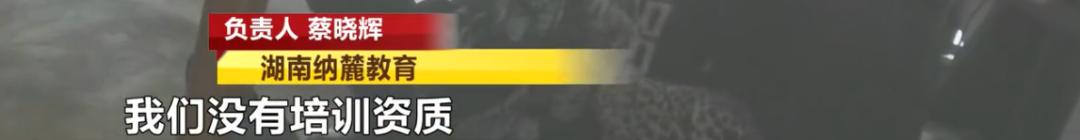 DƬ
